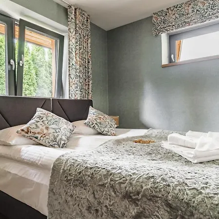 Aparthotel Jedlina *