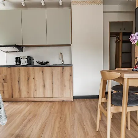 Jedlina Ξενοδοχείο με διαμερίσματα 3*