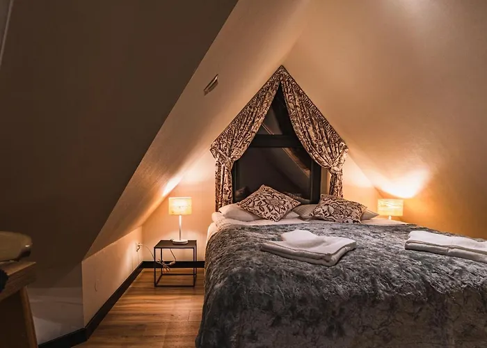 Jedlina Hotel apartamentowy 3*